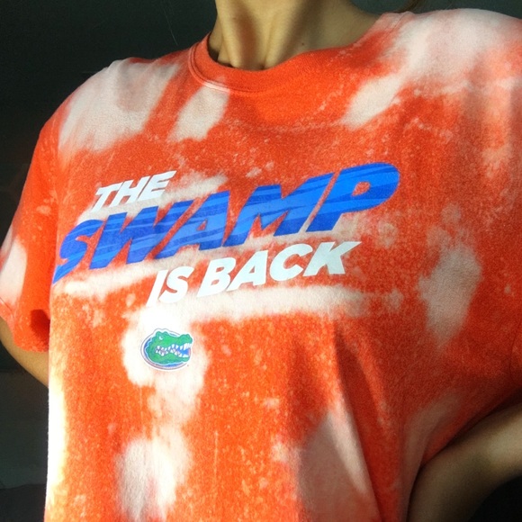 FL GATORS BLEACH DYED T SHORT FOR GAME DAY 💚 - Picture 2 of 5